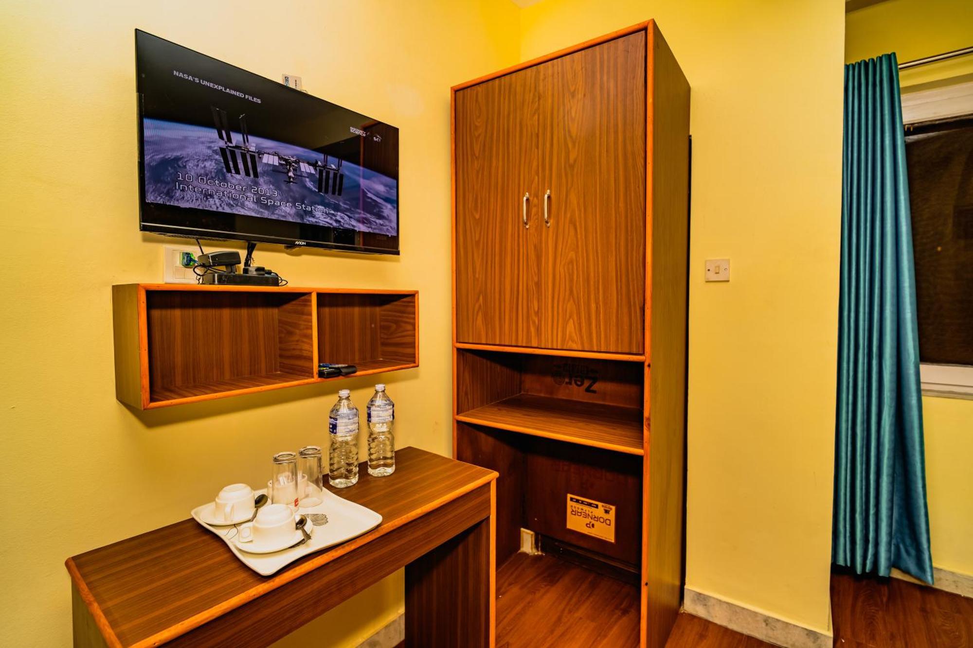 Hotel Aashraya Home Kathmandu Exterior photo