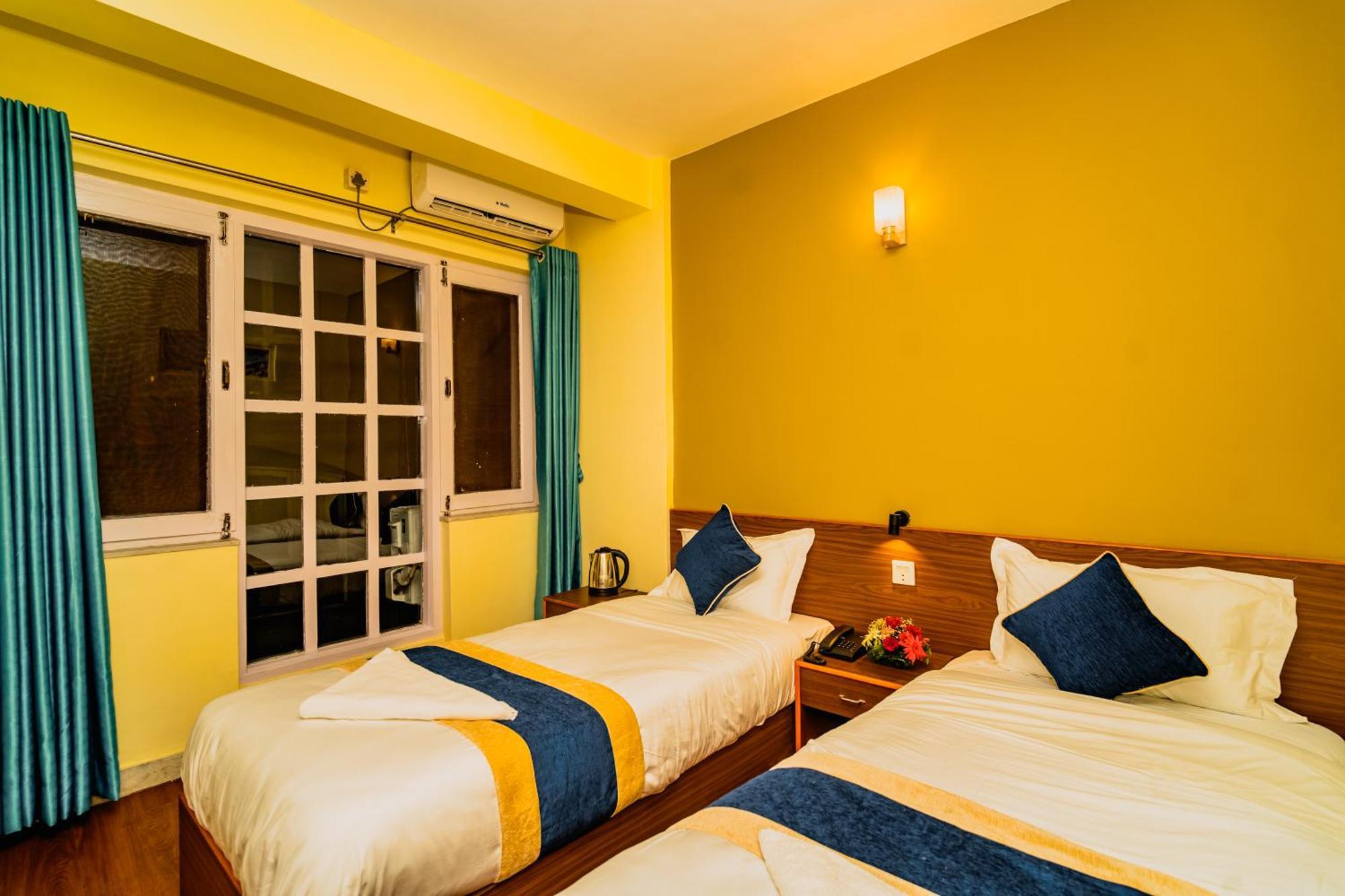 Hotel Aashraya Home Kathmandu Exterior photo