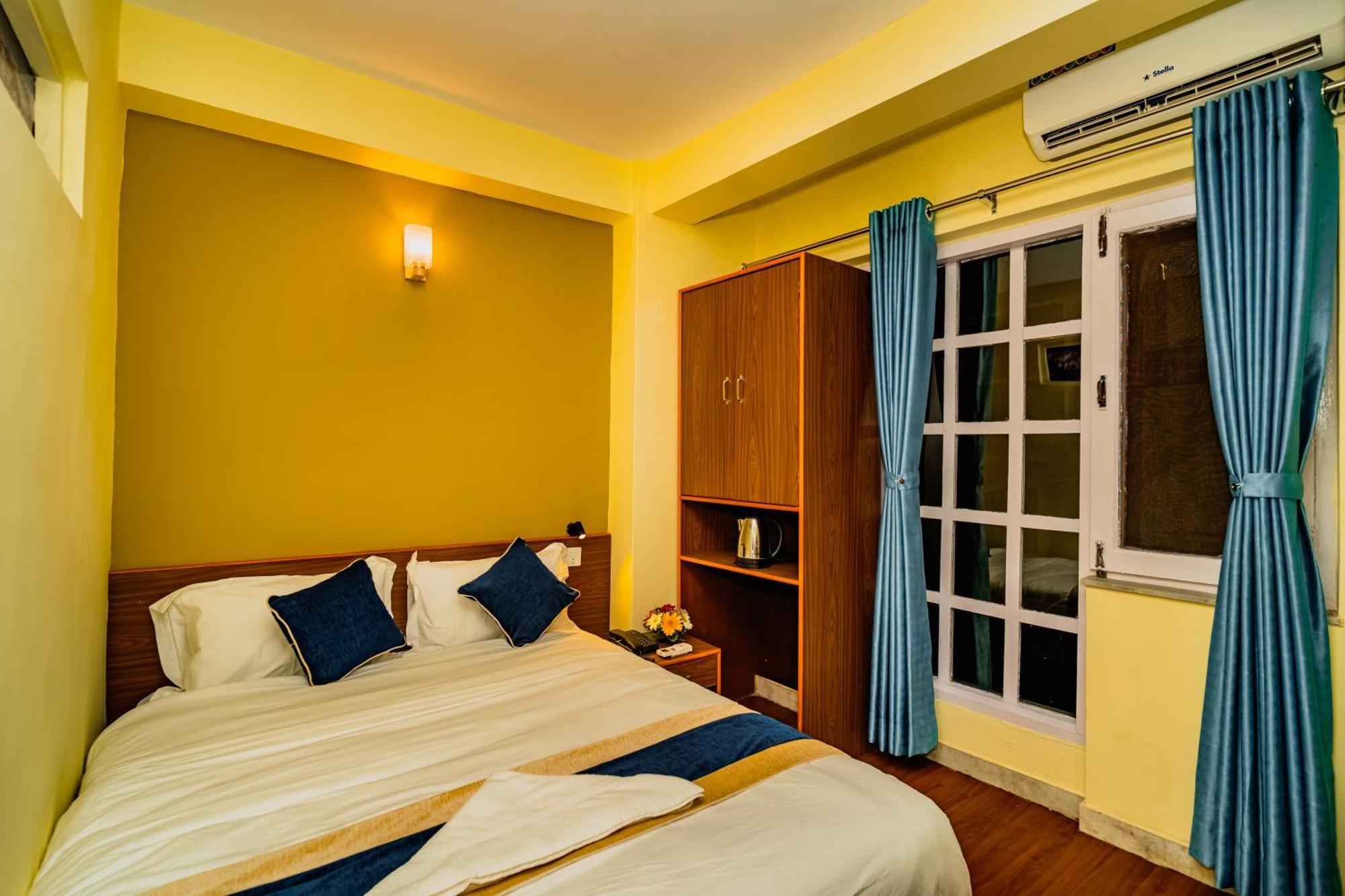 Hotel Aashraya Home Kathmandu Exterior photo