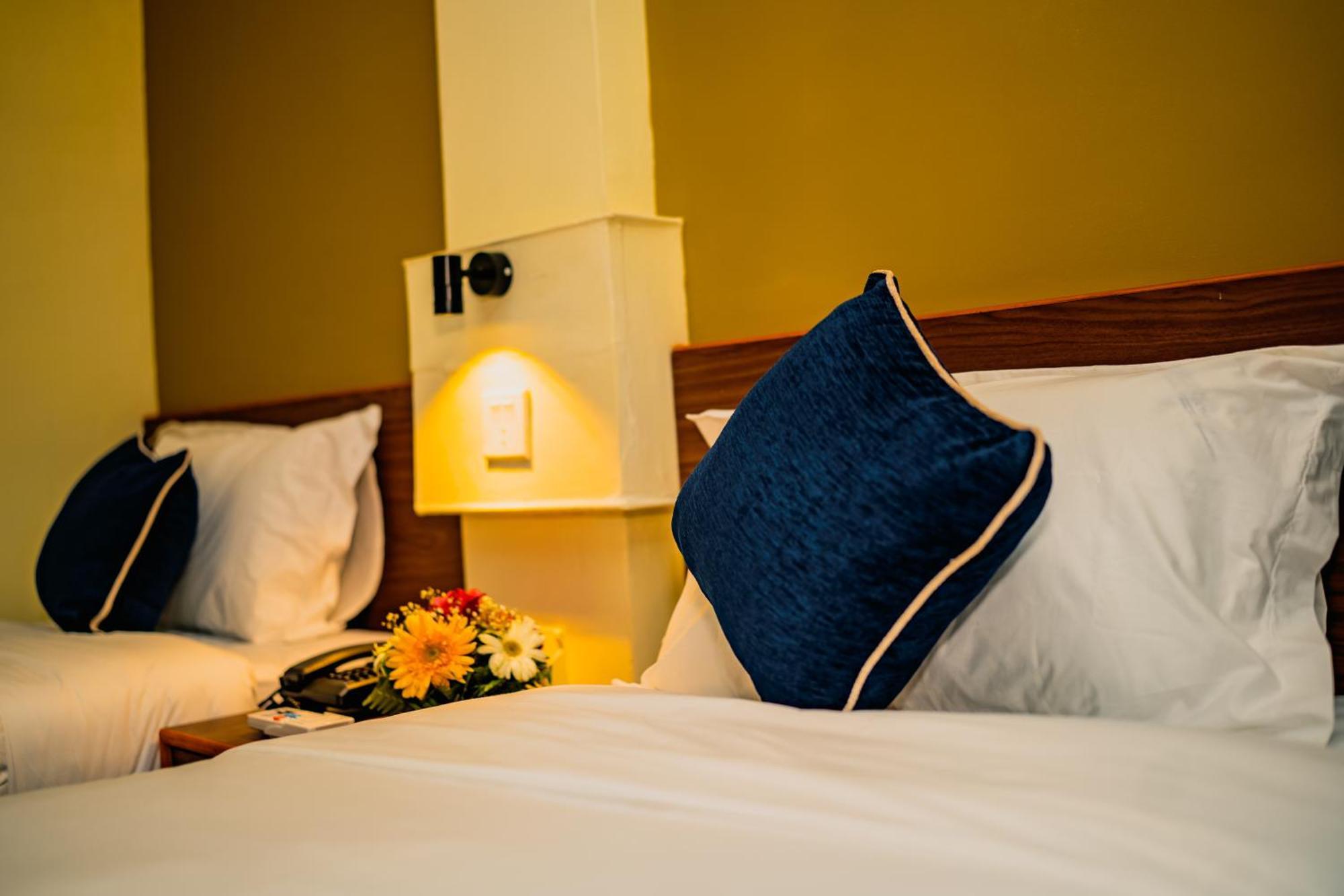 Hotel Aashraya Home Kathmandu Exterior photo